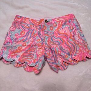 Lilly Pulitzer Buttercup Scalloped Shorts in Pink Pout Too Much Bubbly
